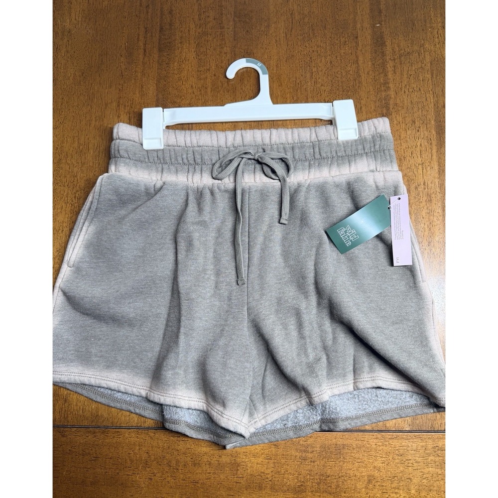 NEW Wild Fable Gray Fleece Sweat Shorts Women's Medium Pockets NWT